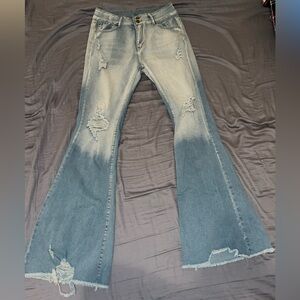 boutique light wash distressed flare jeans size medium